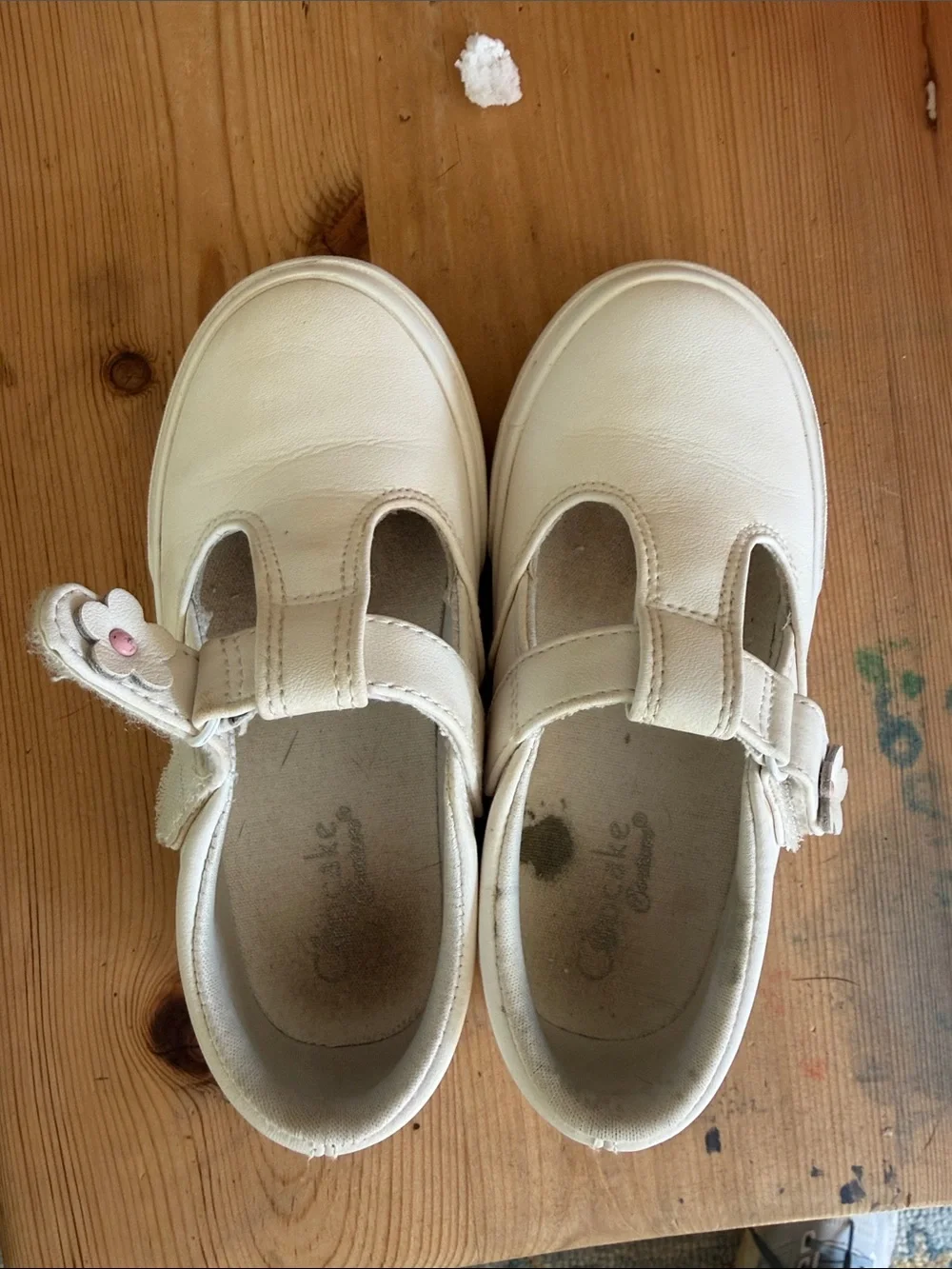 Girls White Mary Jane Sandals with Flower Accent